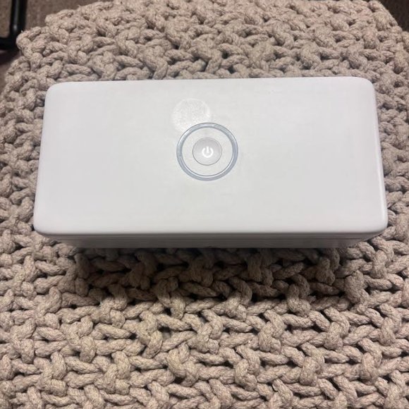 Bella Lash UV Light Sterilizer - Picture 2 of 4